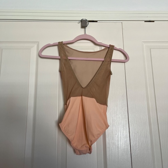 Eleve Dancewear - Picture 2 of 2